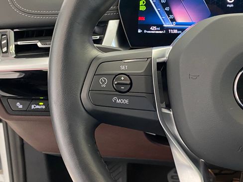 Used 2025 BMW X1 xDrive28i w/ Premium Package image 17