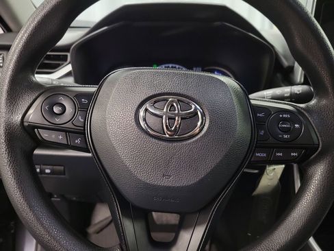 Used 2023 Toyota RAV4 LE image 18