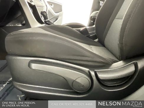 Used 2016 Hyundai Elantra GT image 25