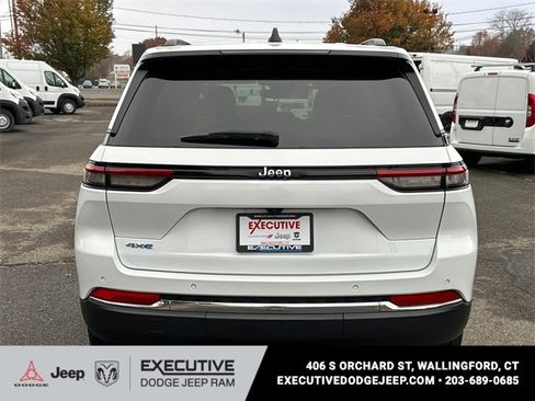 Used 2023 Jeep Grand Cherokee 4xe image 3