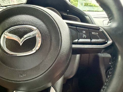Used 2018 MAZDA MAZDA3 Touring FWD image 36
