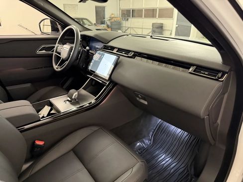 Used 2026 Land Rover Range Rover Velar S AWD/4WD image 43