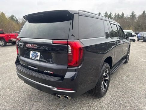 Used 2025 GMC Yukon XL AT4 AWD/4WD image 6