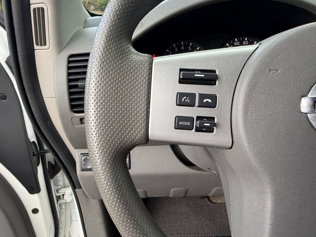 Used 2018 Nissan Frontier SV AWD/4WD image 19