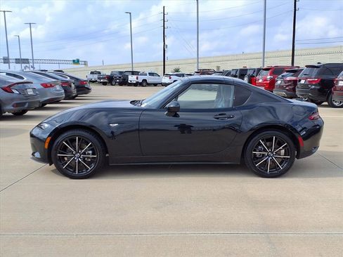 Used 2025 MAZDA MX-5 Miata RF Grand Touring image 3