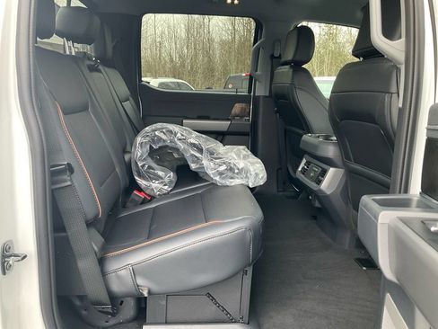 New 2026 Ford F250 Lariat w/ Black Appearance Package AWD/4WD image 13