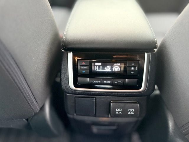 Used 2022 Mercedes-Benz GLE 350 4MATIC image 3