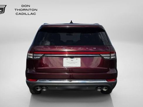 Used 2022 Lincoln Aviator AWD w/ Premium Package image 4