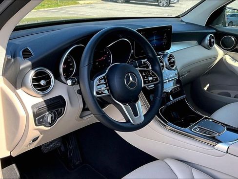 Used 2022 Mercedes-Benz GLC 300 image 14
