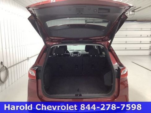 Used 2020 Chevrolet Equinox LT w/ Driver Convenience Package image 5