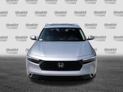 Used 2025 Honda Accord Touring image 3