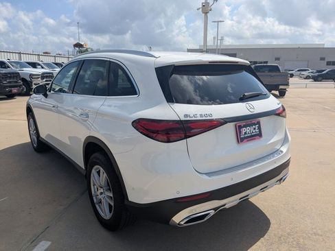 Used 2023 Mercedes-Benz GLC 300 4MATIC w/ Exclusive Trim Package image 8