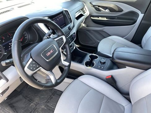 Used 2024 GMC Terrain SLT AWD/4WD image 29