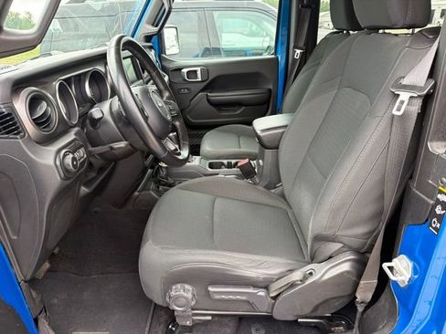 Used 2021 Jeep Wrangler Sport AWD/4WD image 4