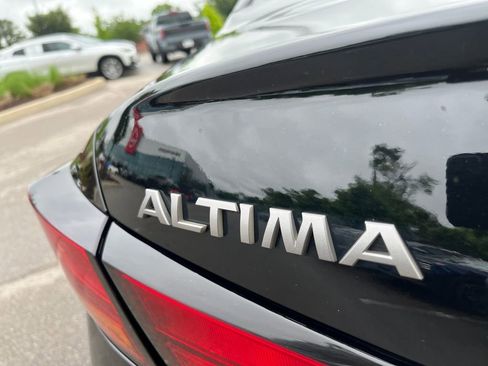 Used 2024 Nissan Altima 2.5 SV w/ SV Premium Package FWD image 41