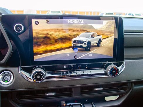 Used 2023 Chevrolet Colorado Trail Boss w/ Advanced Trailering Package image 20