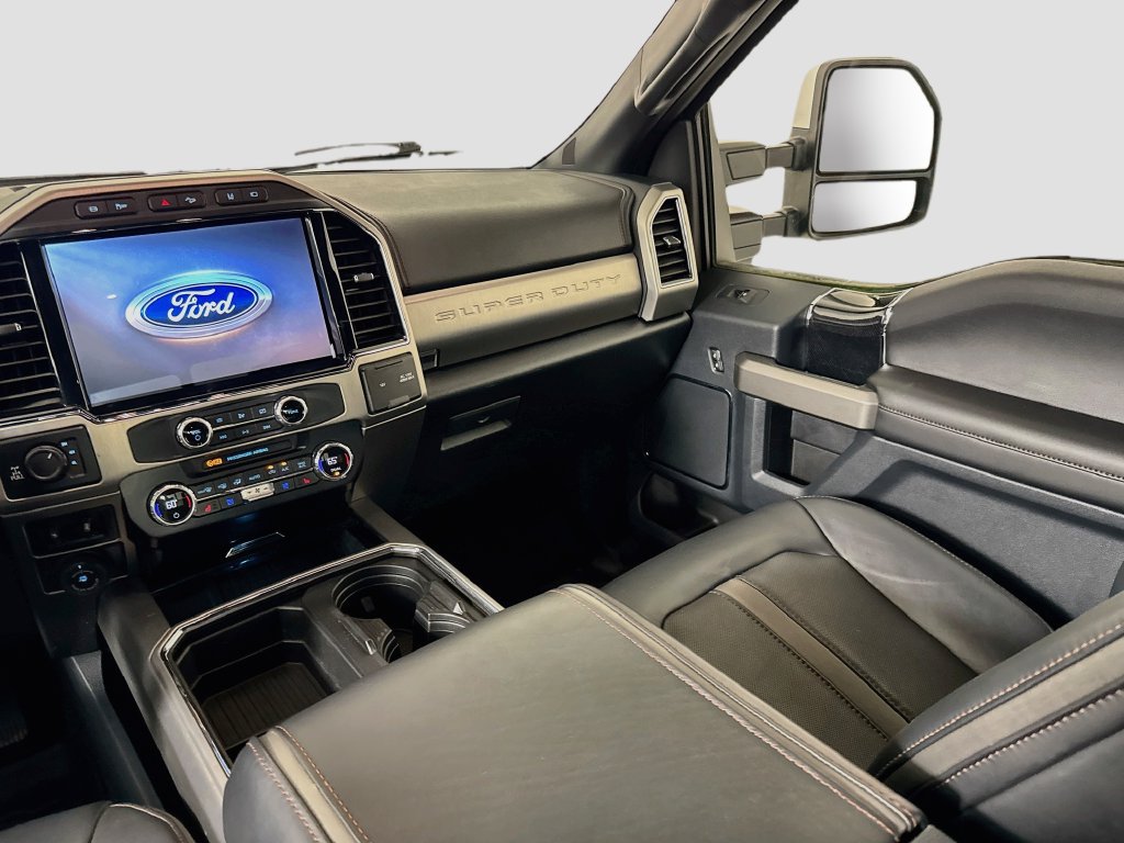 Used 2022 Ford F350 Platinum w/ FX4 Off-Road Package AWD/4WD image 26