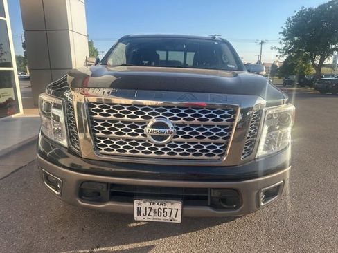 Used 2019 Nissan Titan Platinum Reserve w/ Platinum Utility Package AWD/4WD image 2