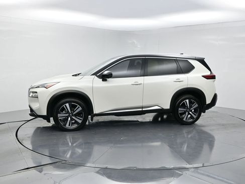 Used 2023 Nissan Rogue SL AWD/4WD image 3