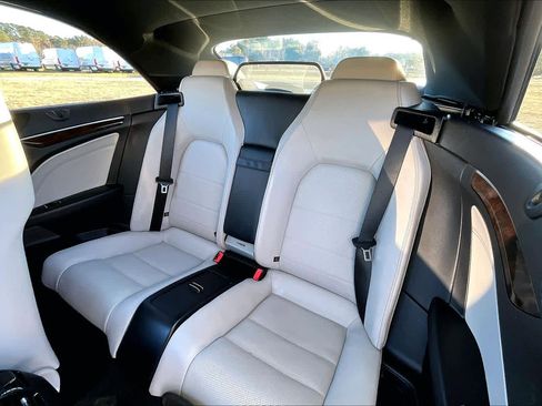 Used 2015 Mercedes-Benz E 400 Cabriolet image 16