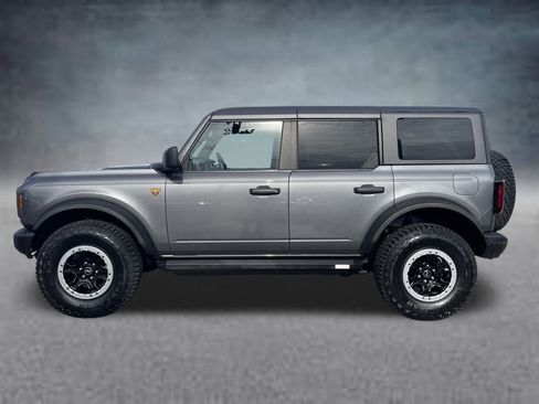Used 2023 Ford Bronco Badlands w/ Sasquatch Package image 2
