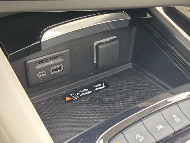 Used 2023 Buick Envision Avenir AWD/4WD image 23