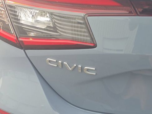 Used 2025 Honda Civic Sport Touring image 5
