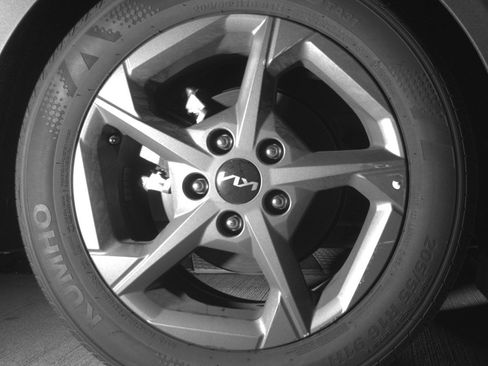Used 2025 Kia K4 LXS FWD image 15