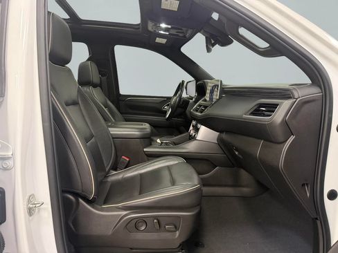 Used 2021 GMC Yukon XL SLT w/ SLT Luxury Package AWD/4WD image 18