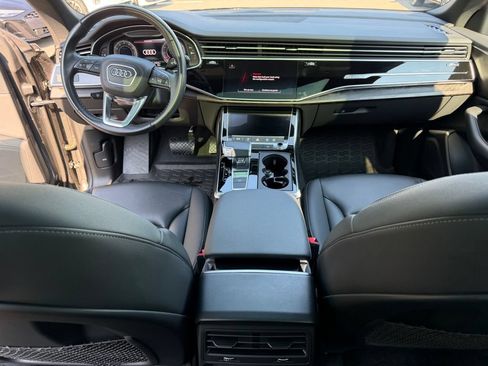 Used 2022 Audi Q8 Premium w/ Convenience Package AWD/4WD image 18
