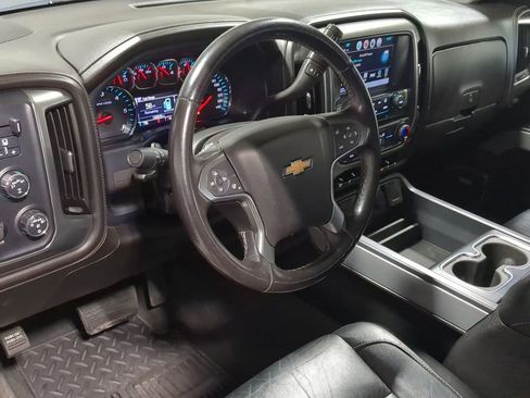 Used 2018 Chevrolet Silverado 1500 LTZ Z71 w/ LTZ Plus Package image 12