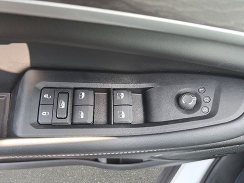 Certified 2023 Jeep Grand Cherokee L Limited AWD/4WD image 29