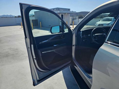 Used 2025 Cadillac Escalade IQ Sport 2 AWD/4WD image 21