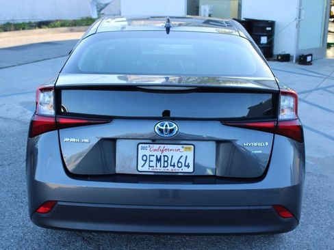 Used 2022 Toyota Prius L Eco image 5