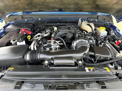 Certified 2022 Jeep Wrangler Unlimited Rubicon w/ Cold Weather Group AWD/4WD image 10