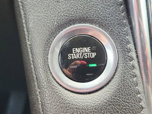 Used 2016 Cadillac Escalade 2WD image 16