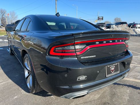 Used 2015 Dodge Charger R/T image 7