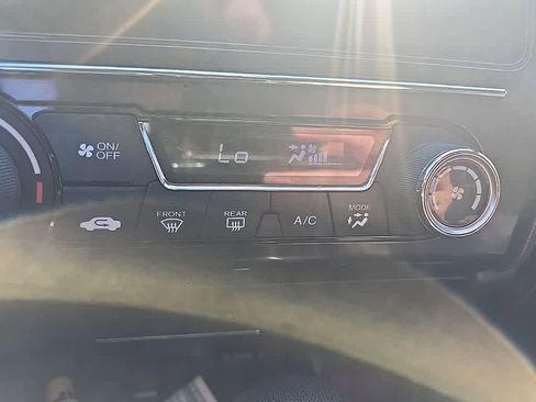 Used 2015 Honda Civic SE image 20