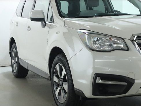 Used 2017 Subaru Forester 2.5i Premium w/ All-Weather Package image 8