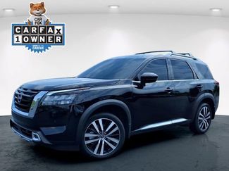 Used 2025 Nissan Pathfinder Platinum w/ Cargo Package AWD/4WD video 1