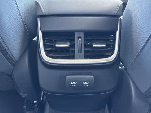 Used 2022 Subaru Outback Premium AWD/4WD image 19