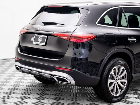 New 2025 Mercedes-Benz GLC 300 4MATIC image 32
