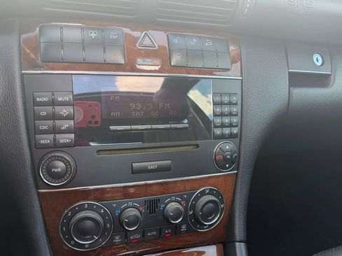 Used 2006 Mercedes-Benz C 280 Sedan image 18