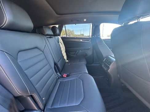 New 2026 Volkswagen Atlas Cross Sport SEL R-Line image 39