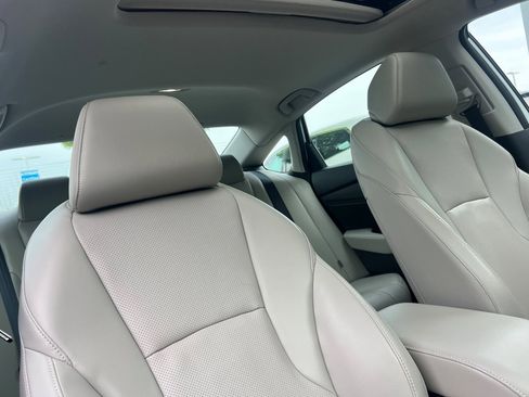Certified 2023 Honda Accord Touring image 32