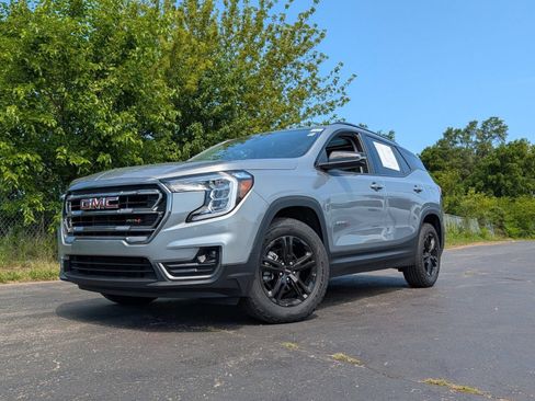 Used 2024 GMC Terrain AT4 w/ LPO, Floor Liner Package AWD/4WD image 2