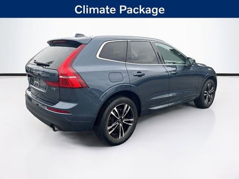Used 2021 Volvo XC60 T5 Momentum w/ Premium Package image 8