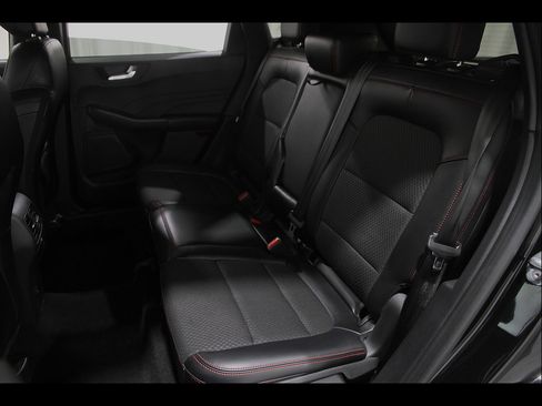 Used 2023 Ford Escape ST-Line w/ Tech Pack #1 AWD/4WD image 18