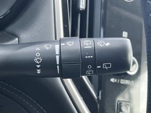 Used 2024 Subaru Outback Premium image 11