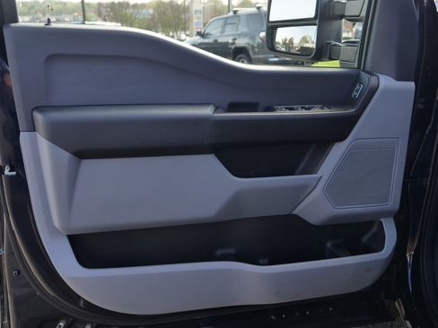 Used 2024 Ford F350 XL RWD image 14
